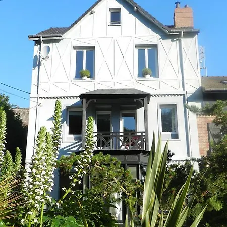 Le Duplex 158 *